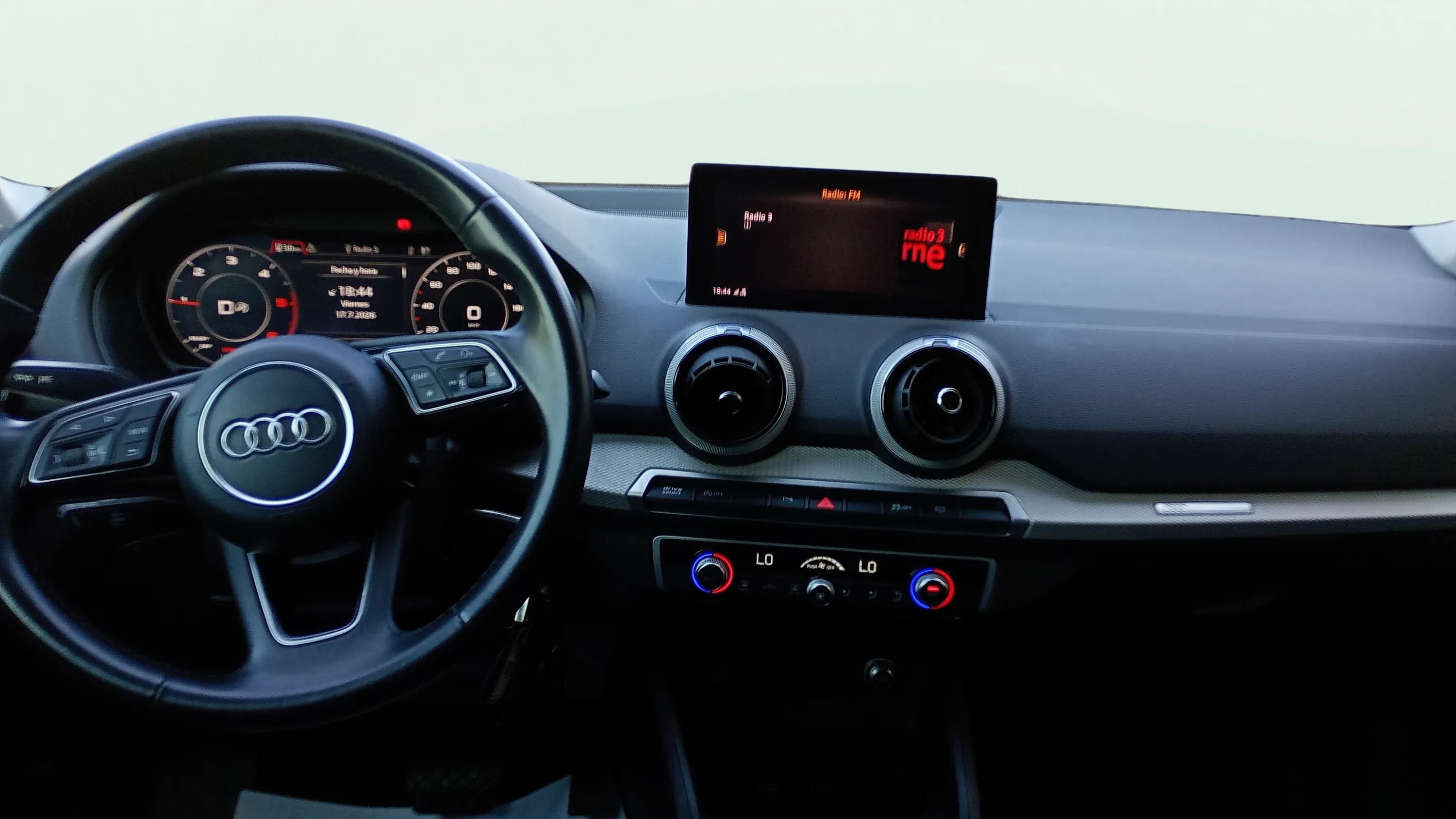 Audi Q2 30 TDI S tronic - foto 9