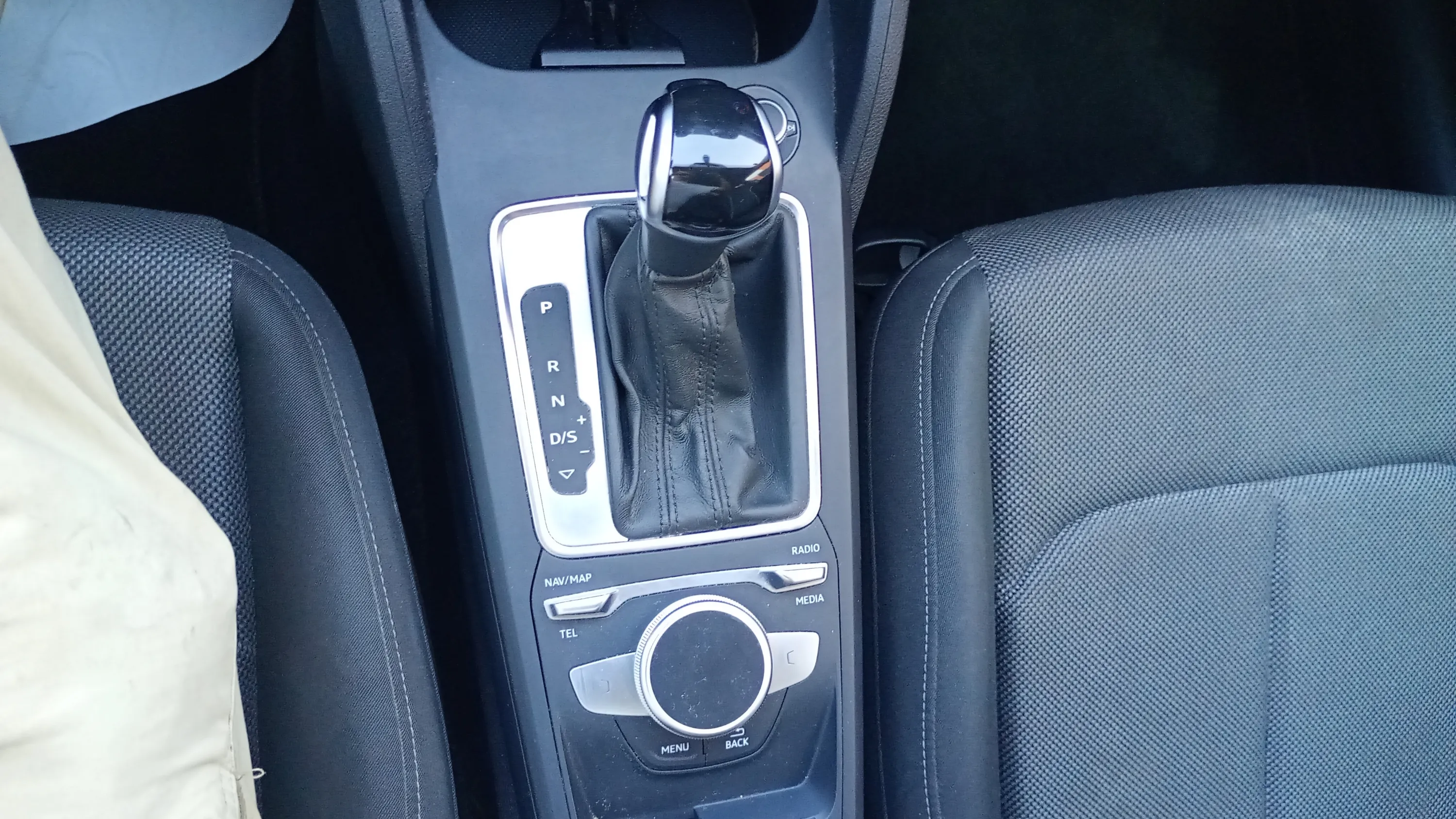 Audi Q2 30 TDI S tronic - foto 24
