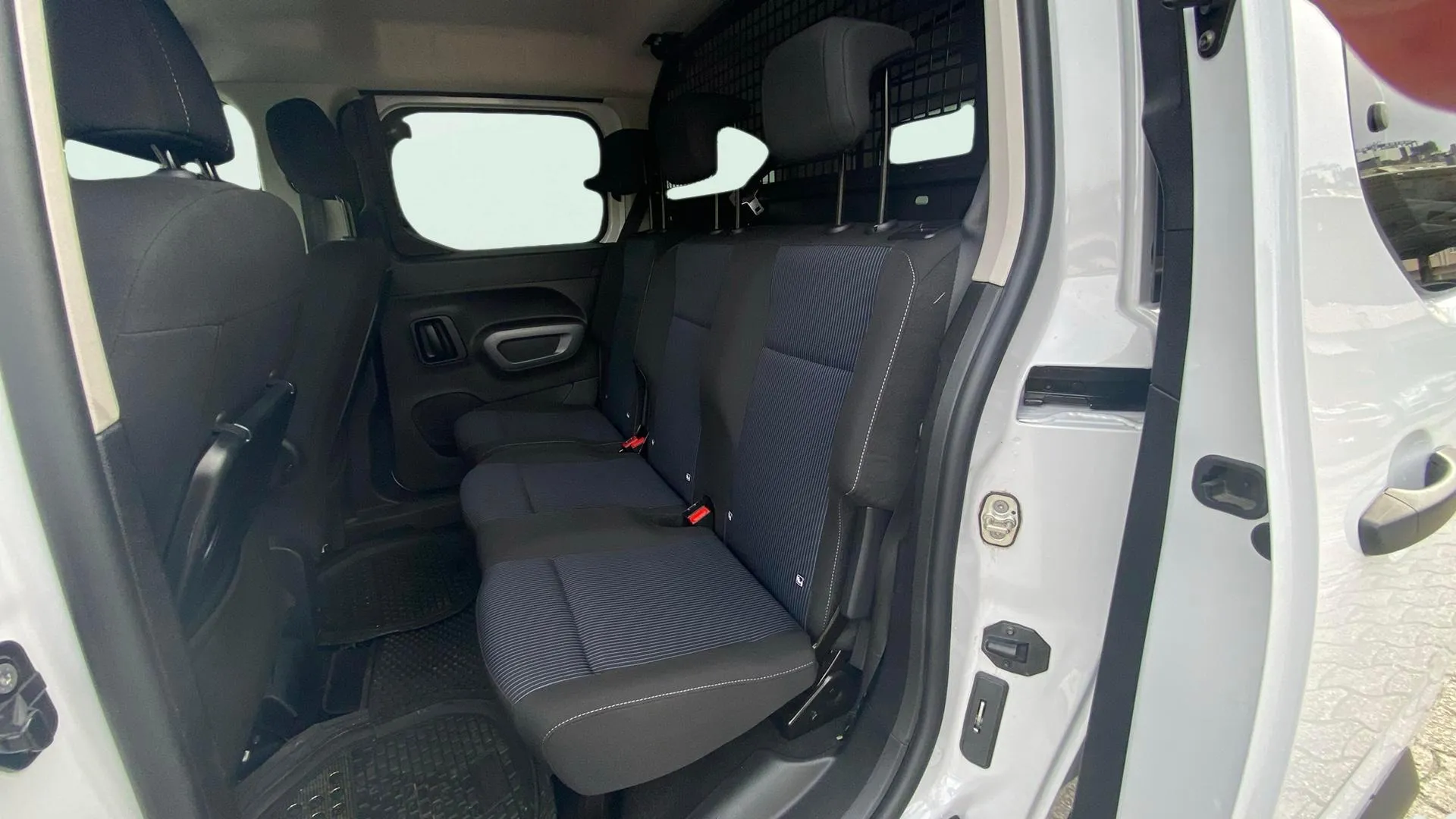 Fiat Doblò 1.5 diésel MT6 Talla M - foto 16