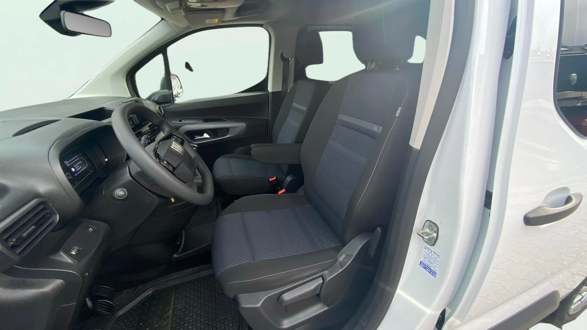 Fiat Doblò 1.5 diésel MT6 Talla M - foto 15