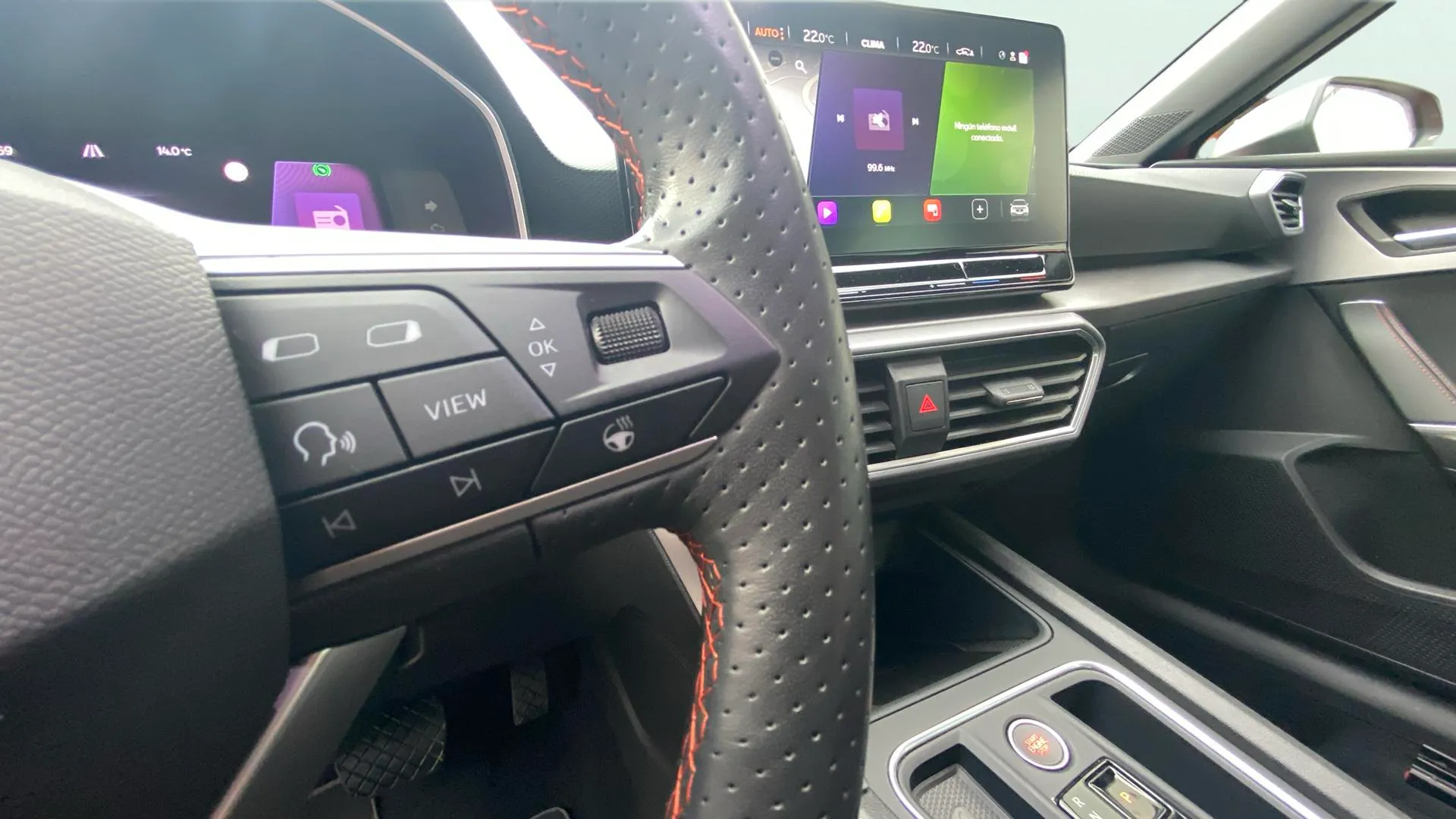 SEAT León 2.0 TDI DSG-7 FR Go L - foto 13