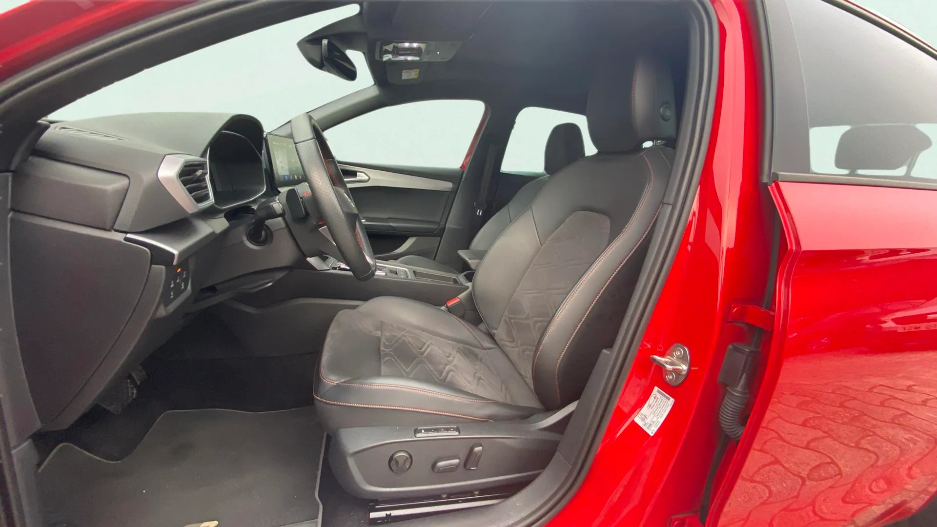 SEAT León 2.0 TDI DSG-7 FR Go L - foto 12