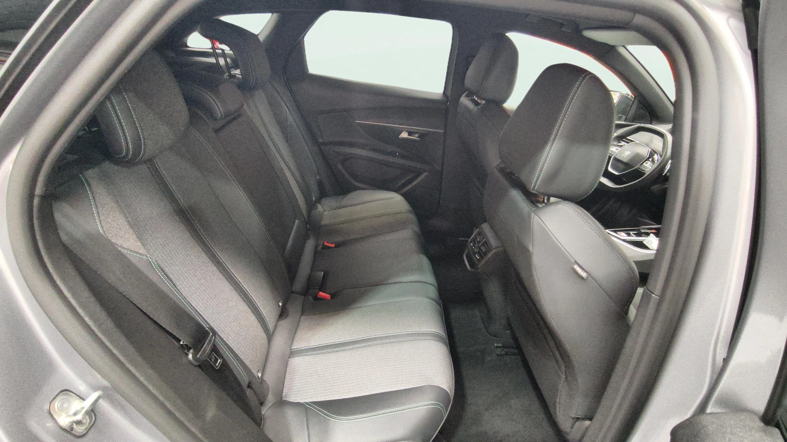 Peugeot 3008 180 e-EAT8 Allure Pack - foto 13