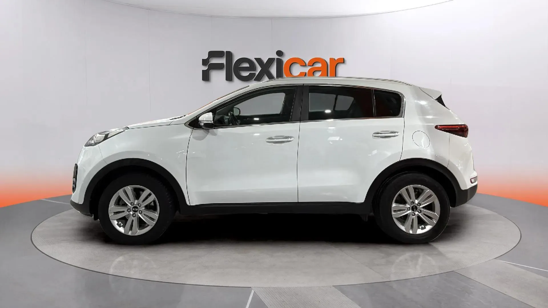 Kia Sportage 1.6 GDi Business 4x2 - foto 3