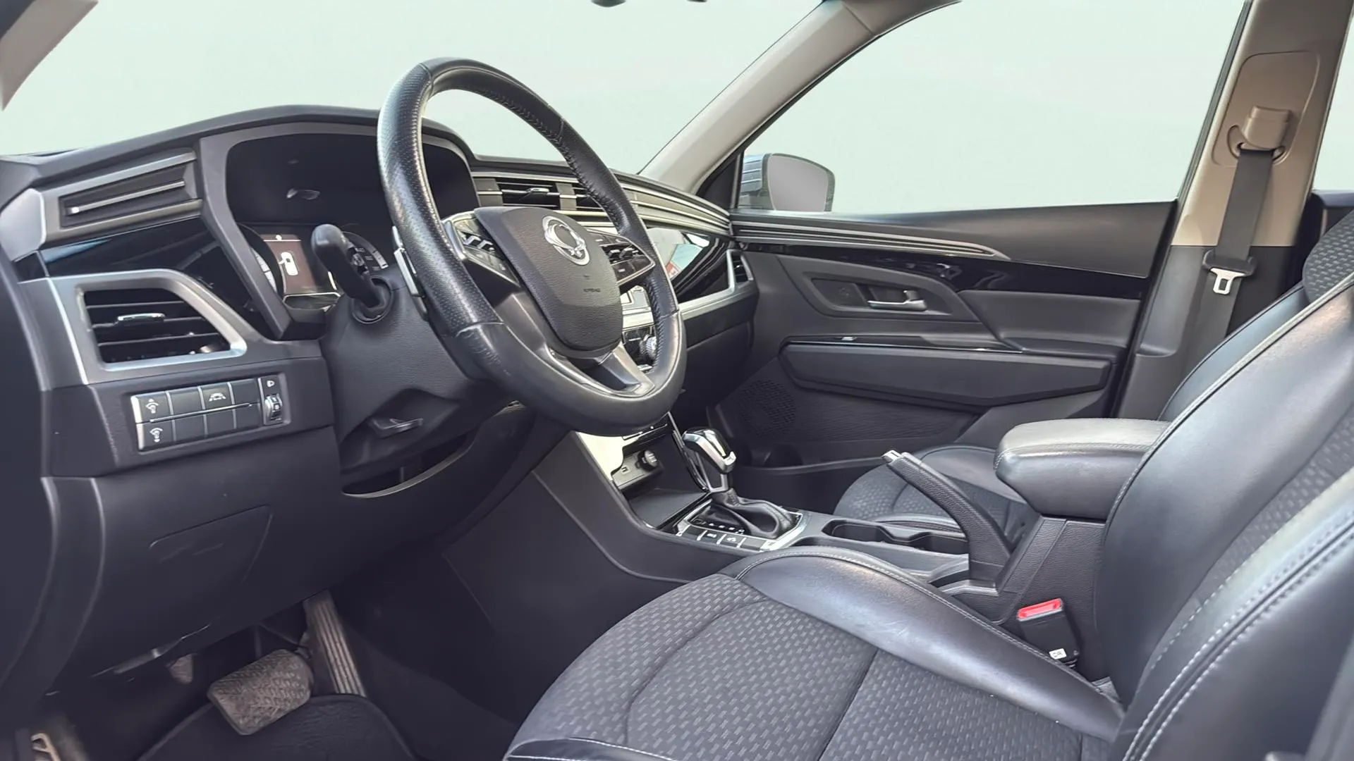 SsangYong Korando 1600 - foto 10