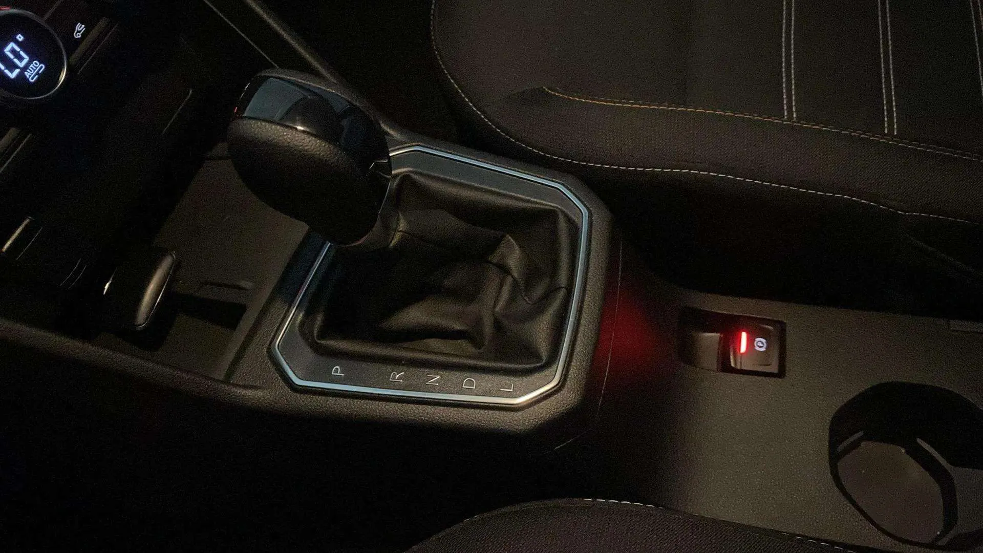 Dacia Sandero Stepway Comfort TCe CVT - foto 15