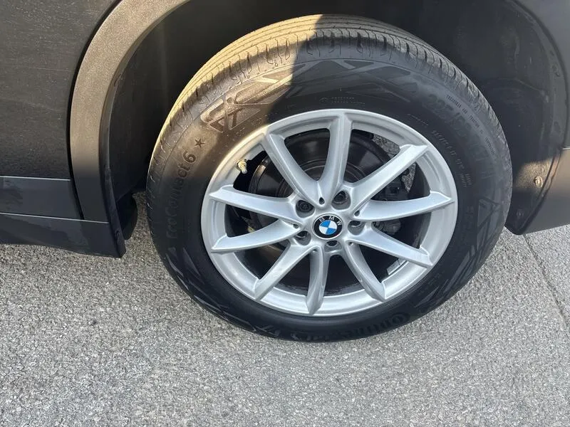 BMW X1 sDrive18dA Corporate - foto 12