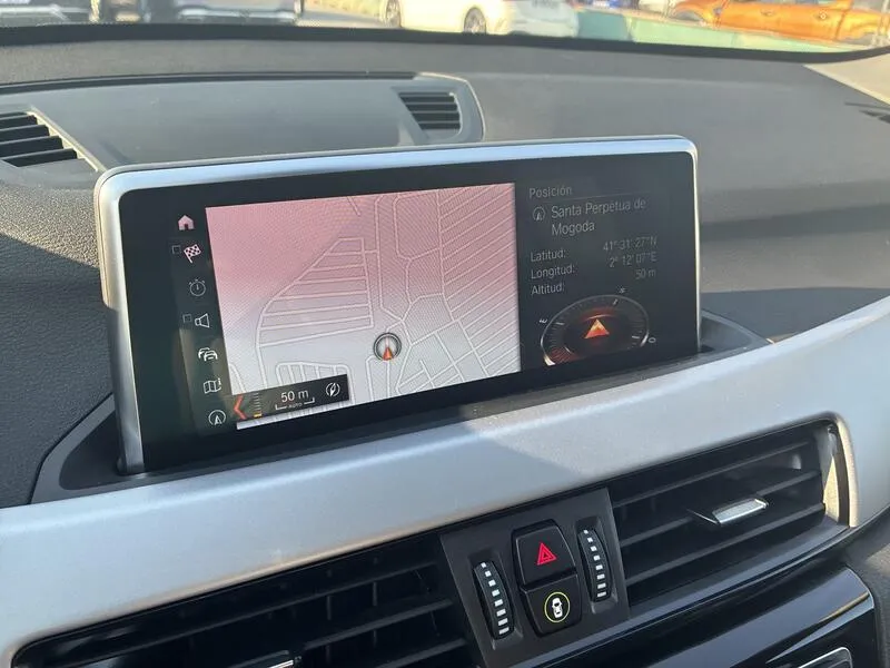 BMW X1 sDrive18dA Corporate - foto 34
