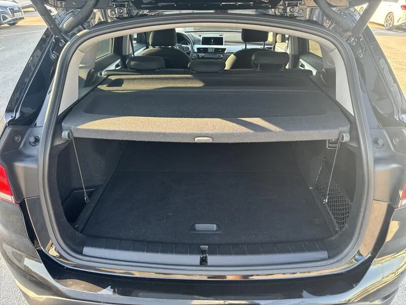 BMW X1 sDrive18dA Corporate - foto 13