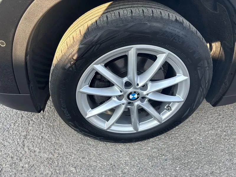BMW X1 sDrive18dA Corporate - foto 11
