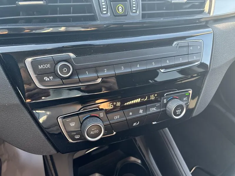BMW X1 sDrive18dA Corporate - foto 36