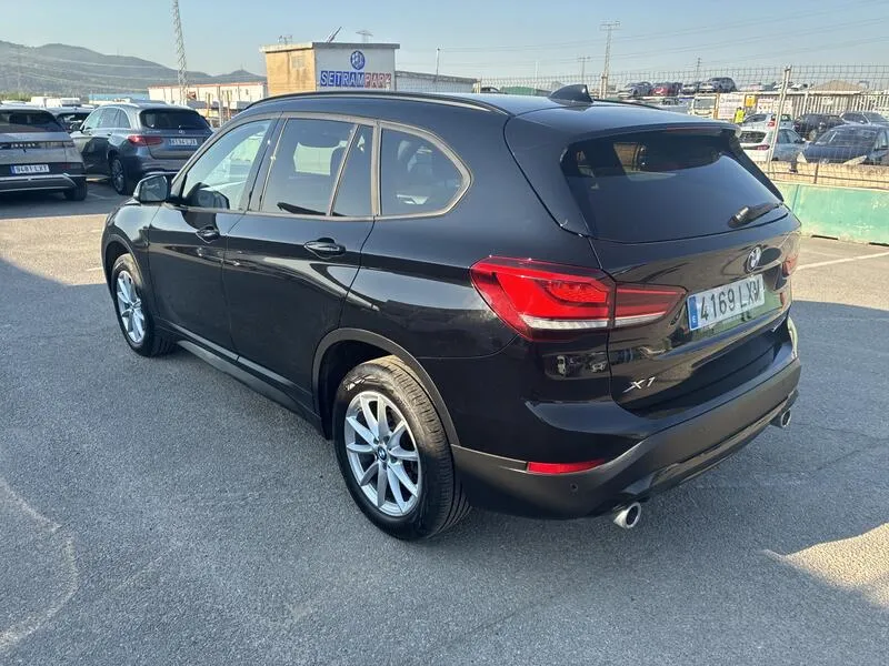 BMW X1 sDrive18dA Corporate - foto 4