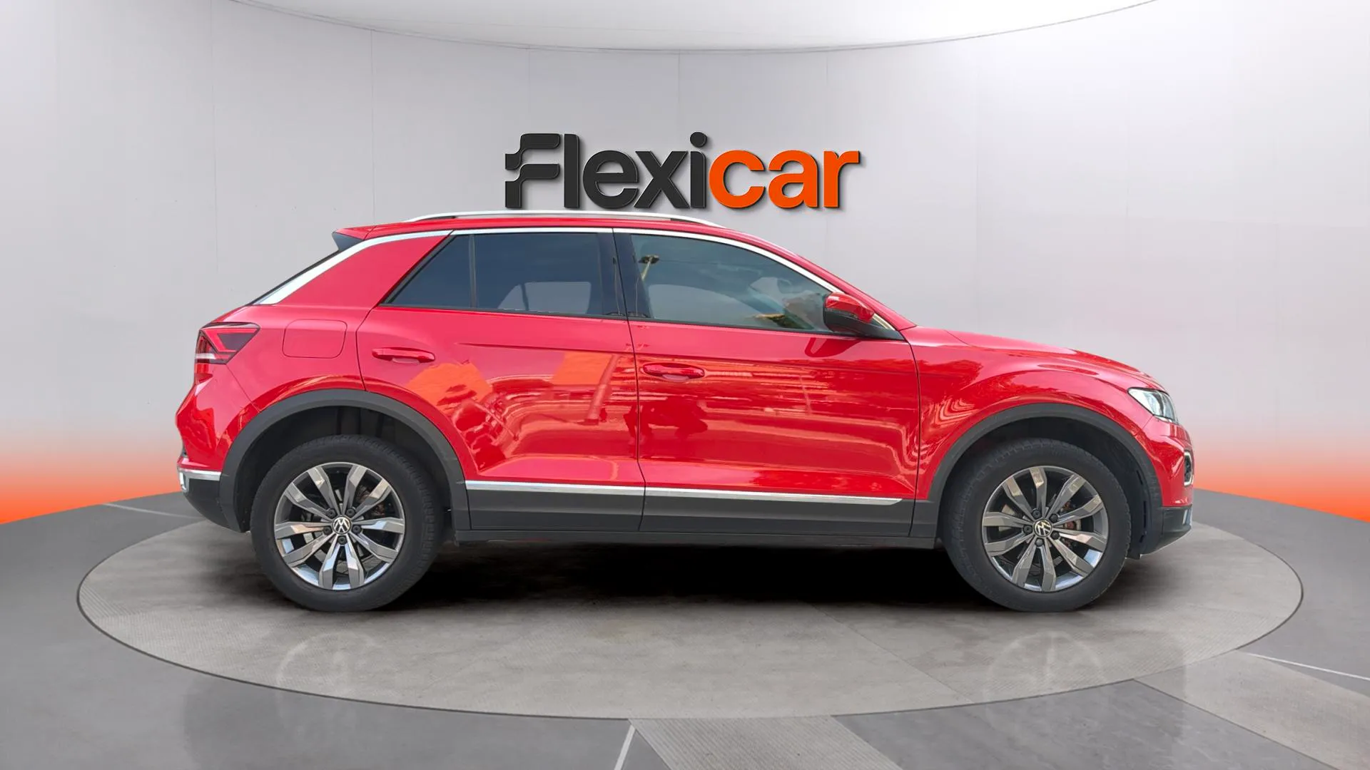 Volkswagen T-Roc Sport 1.5 TSI DSG - foto 2