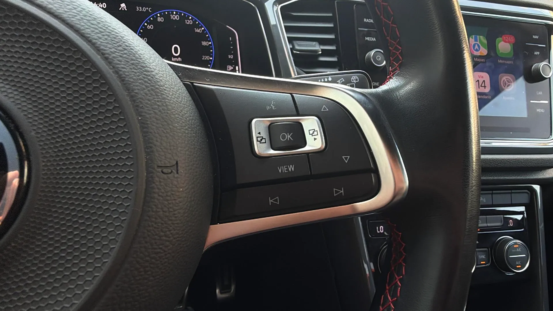 Volkswagen T-Roc Sport 1.5 TSI DSG - foto 19