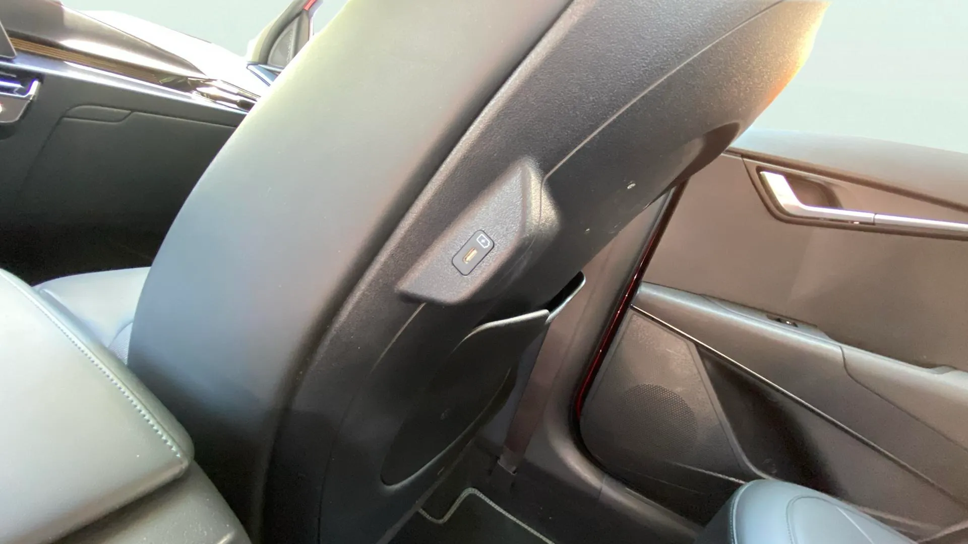 Kia Niro 1.6 GDi HEV Drive - foto 18