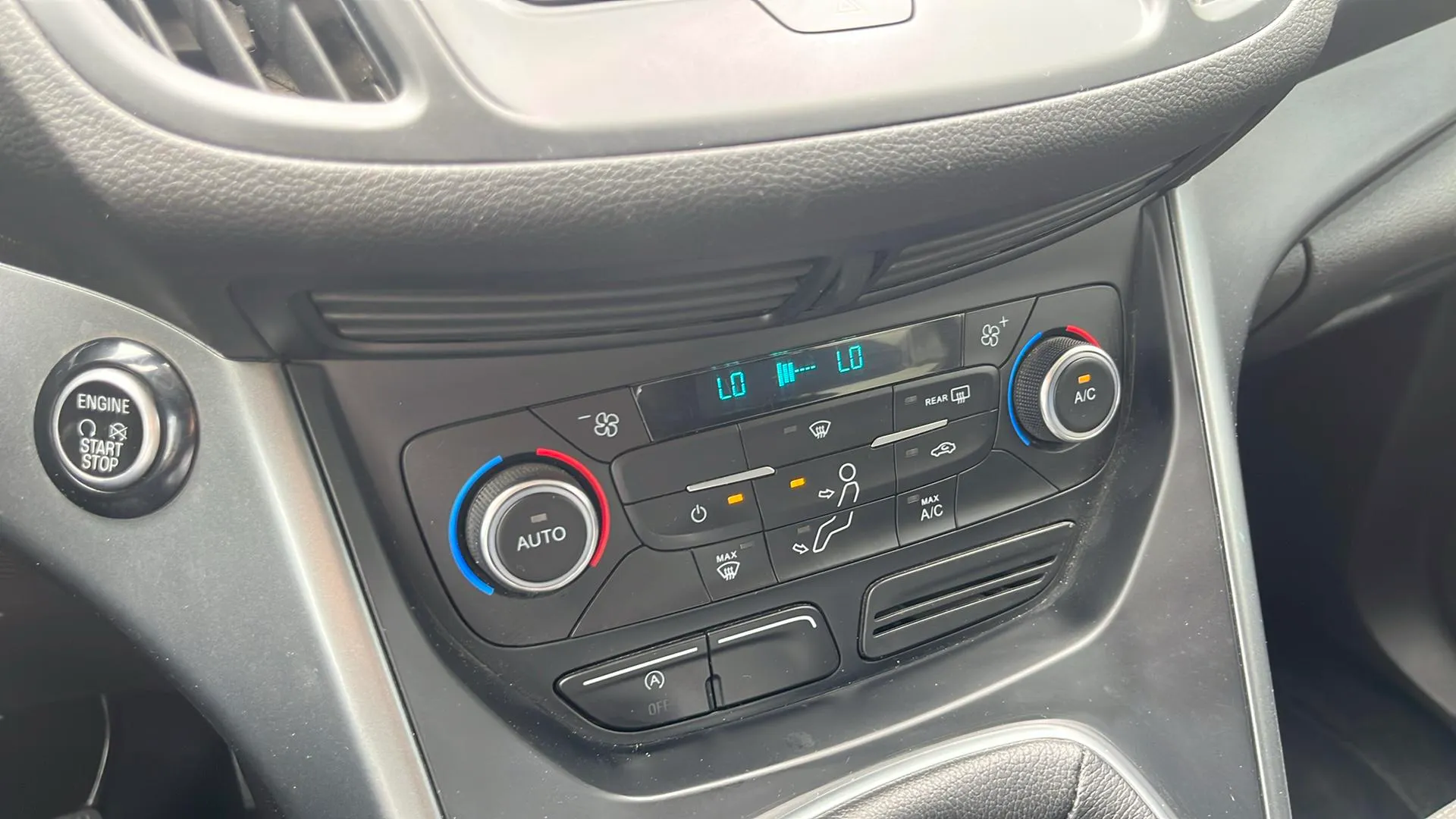 Ford Kuga 1.5 EcoBoost 4x2 Trend - foto 16