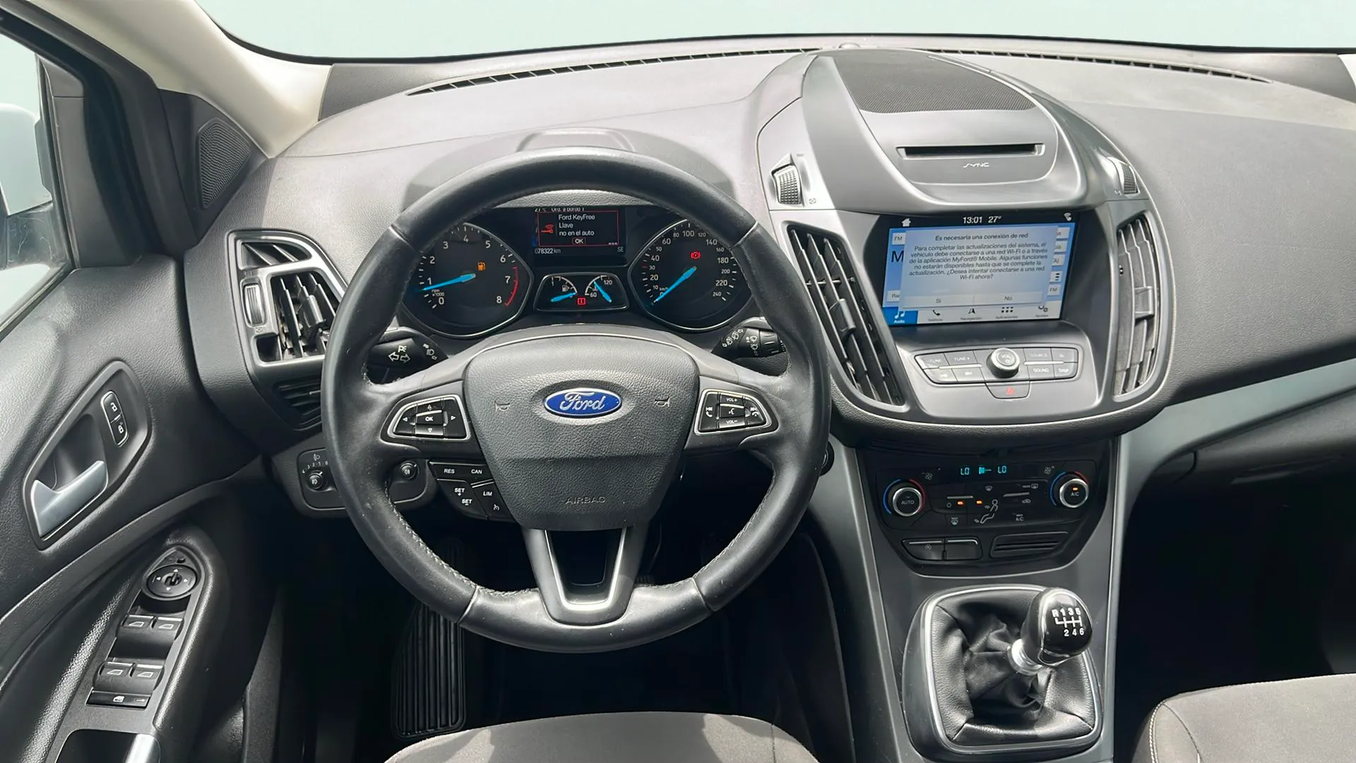 Ford Kuga 1.5 EcoBoost 4x2 Trend - foto 13