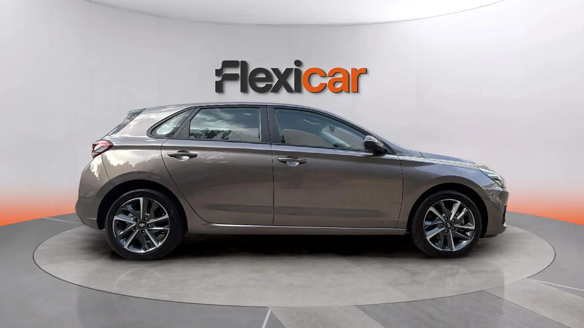 Hyundai i30 1.5 DPI Essence - foto 4