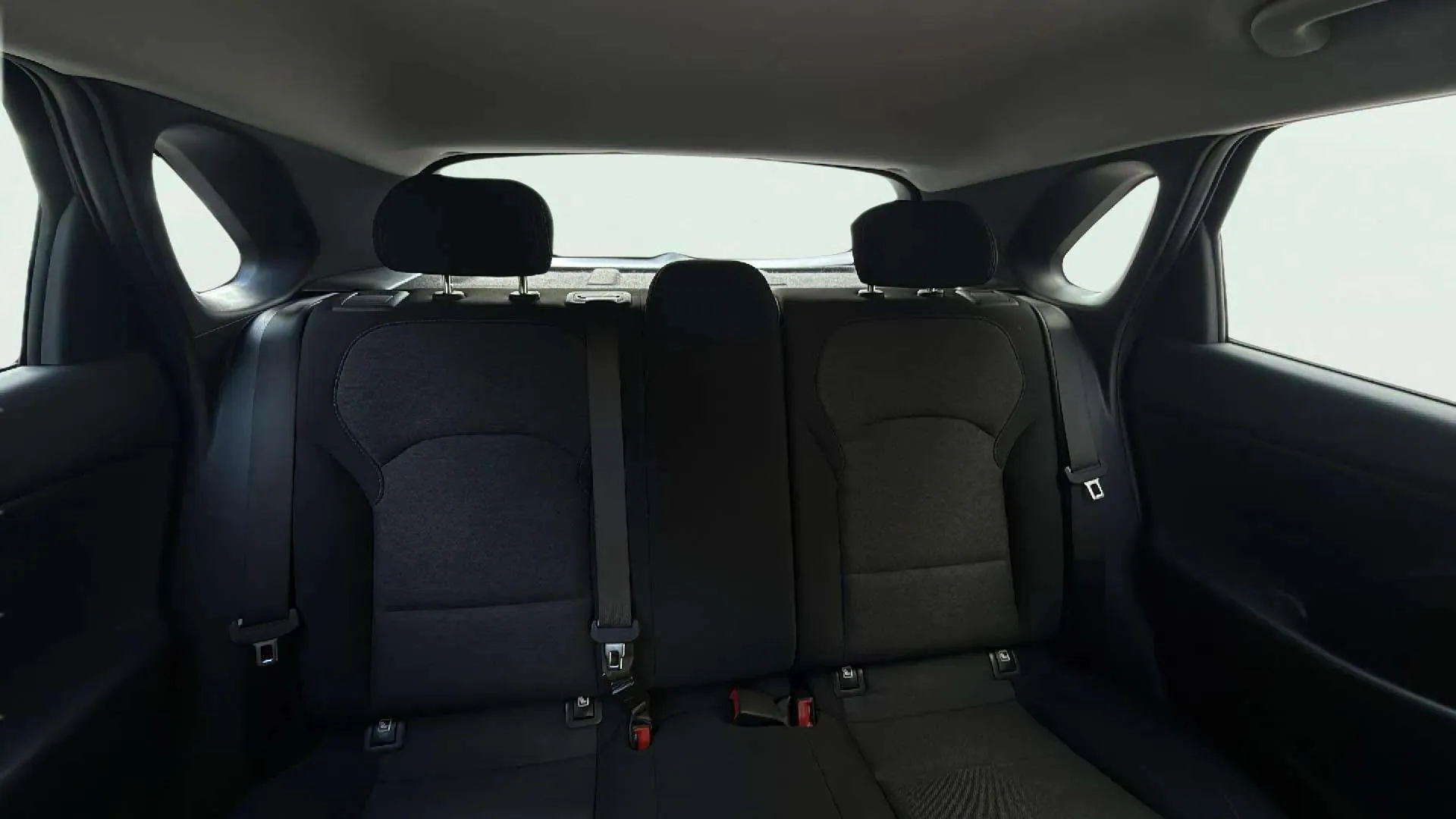 Hyundai i30 1.5 DPI Essence - foto 21