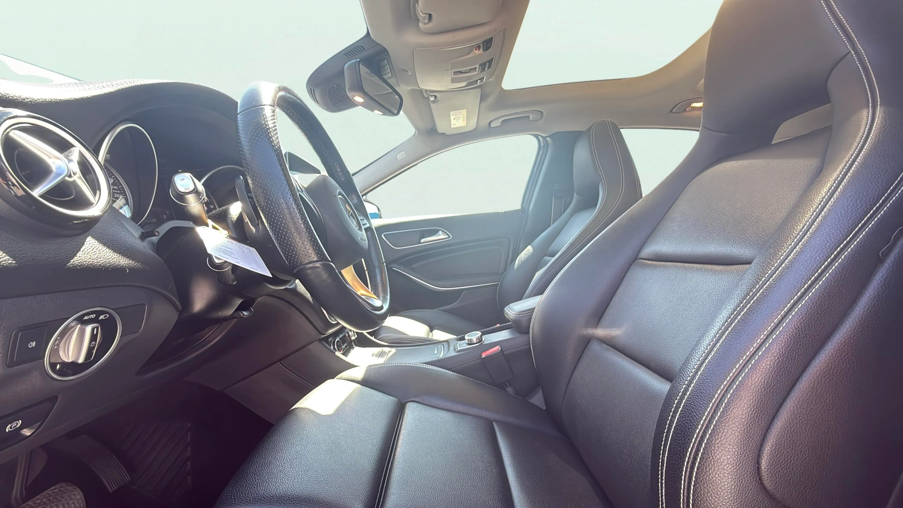 Mercedes-Benz GLA 200 - foto 15