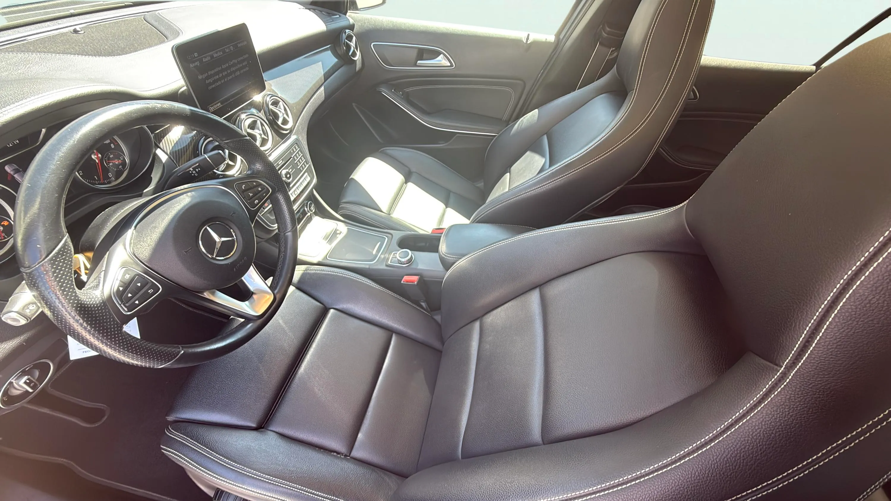 Mercedes-Benz GLA 200 - foto 9