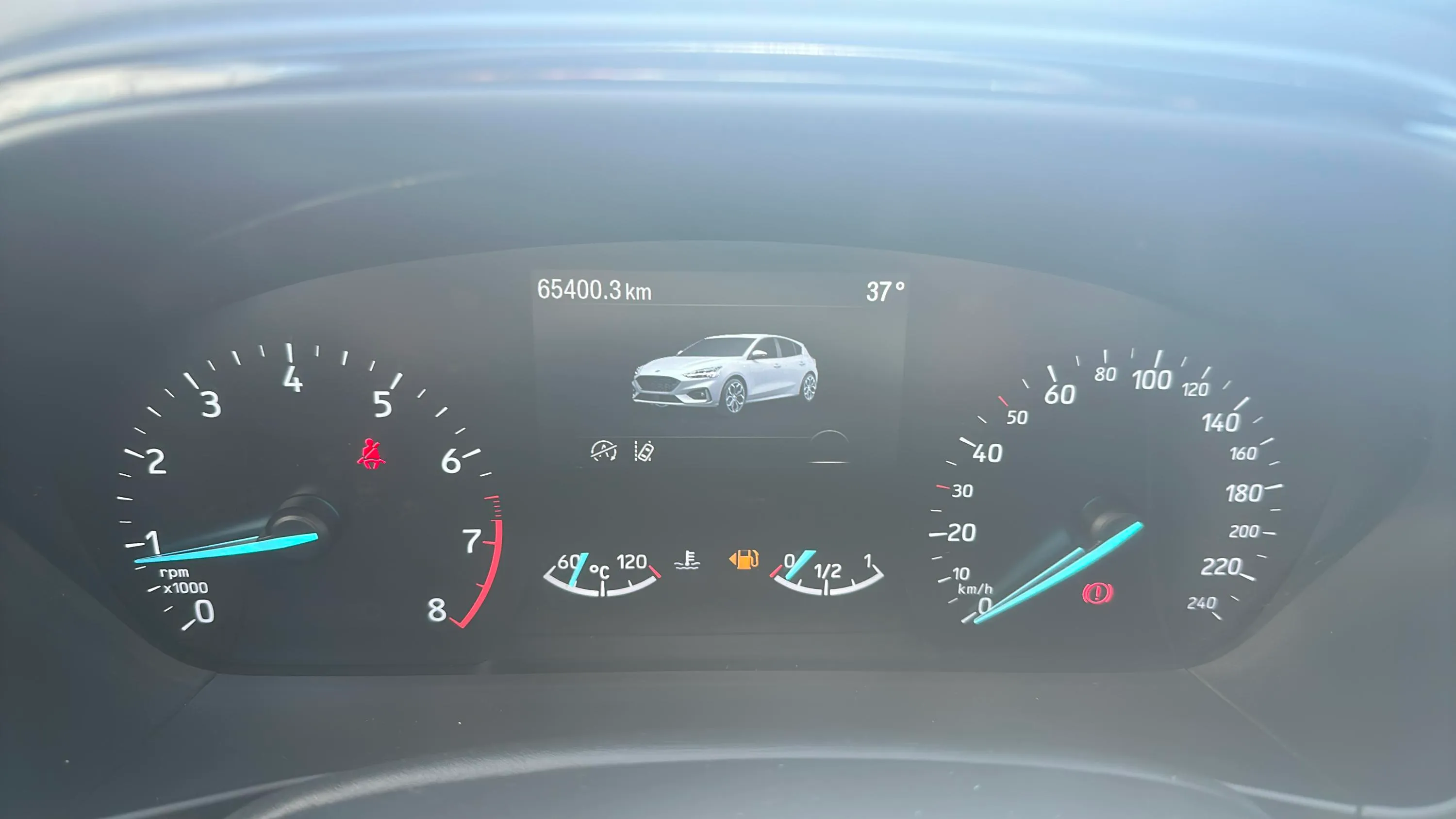 Ford Focus 1.0 EcoBoost MHEV ST-Line - foto 13