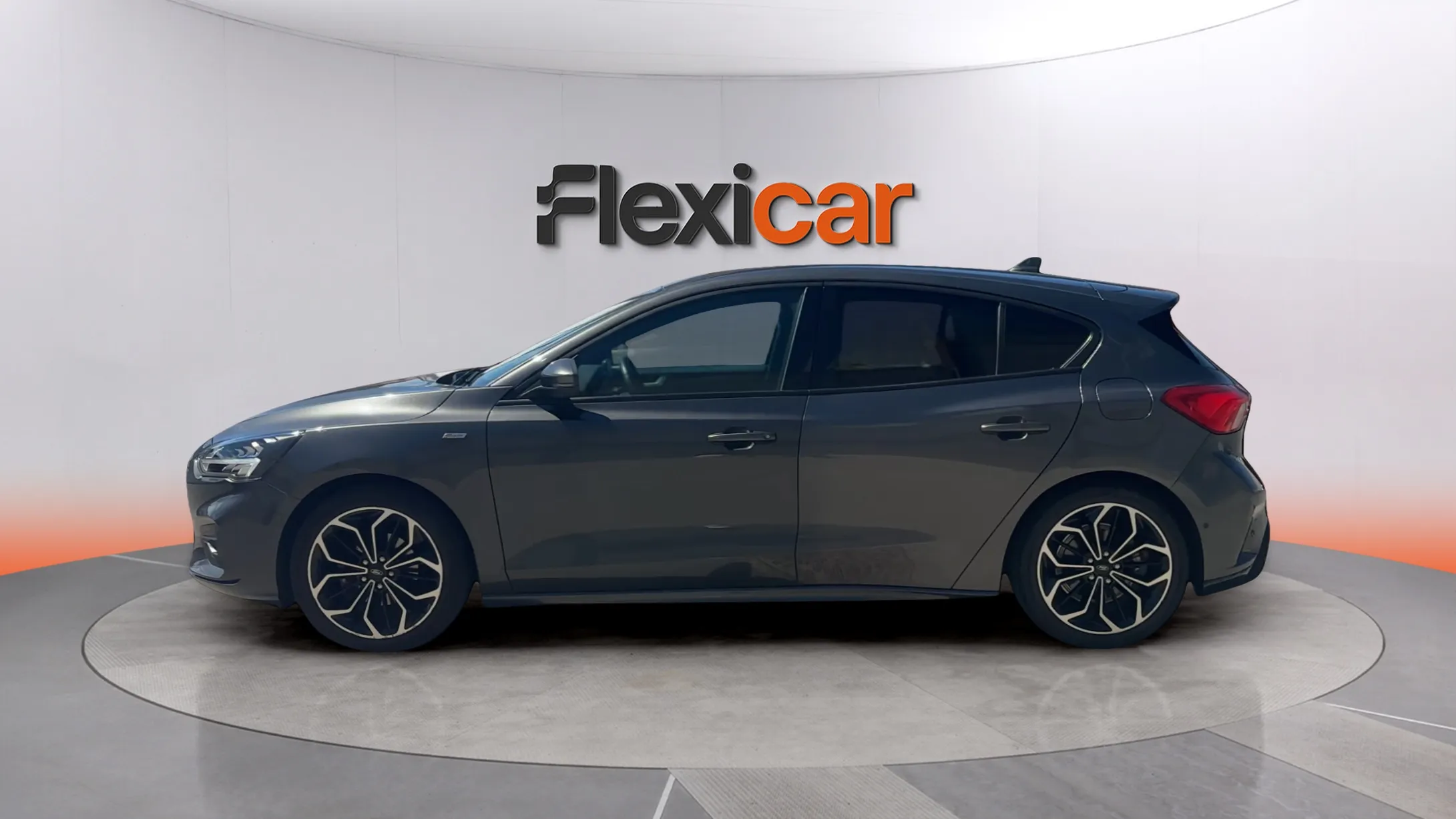 Ford Focus 1.0 EcoBoost MHEV ST-Line - foto 4