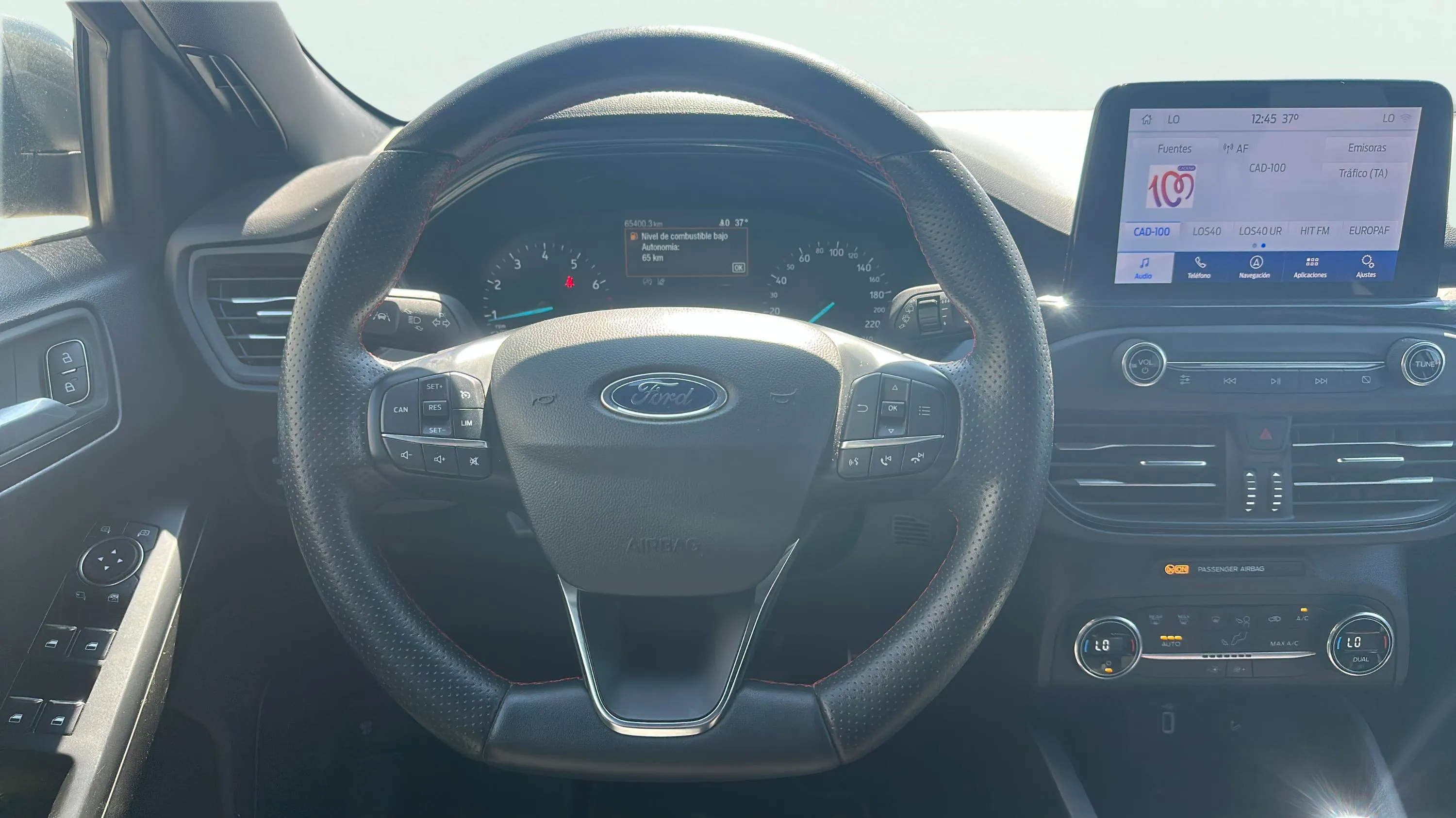 Ford Focus 1.0 EcoBoost MHEV ST-Line - foto 11