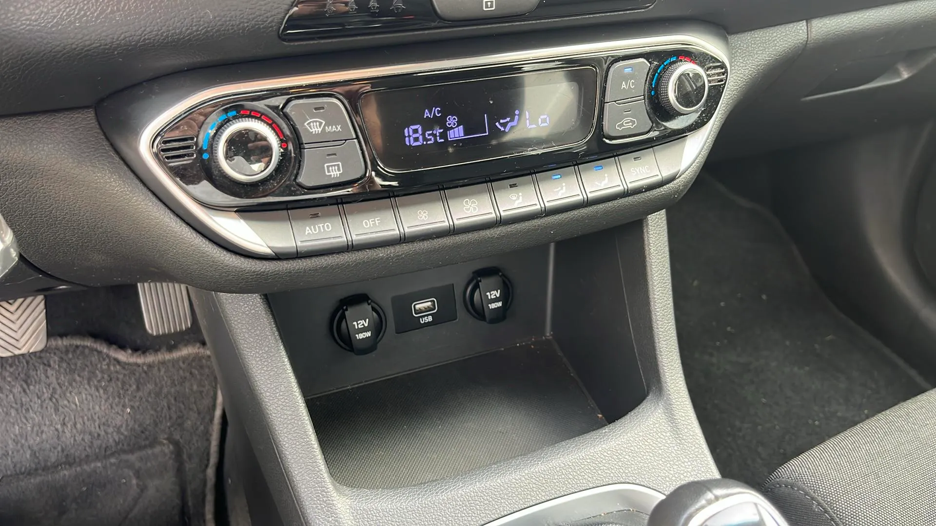 Hyundai i30 1.0 T-GDi Essence - foto 17
