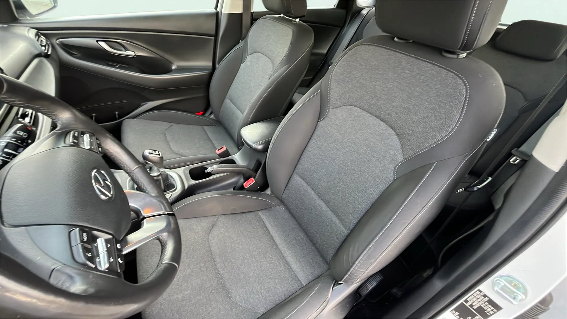 Hyundai i30 1.0 T-GDi Essence - foto 19