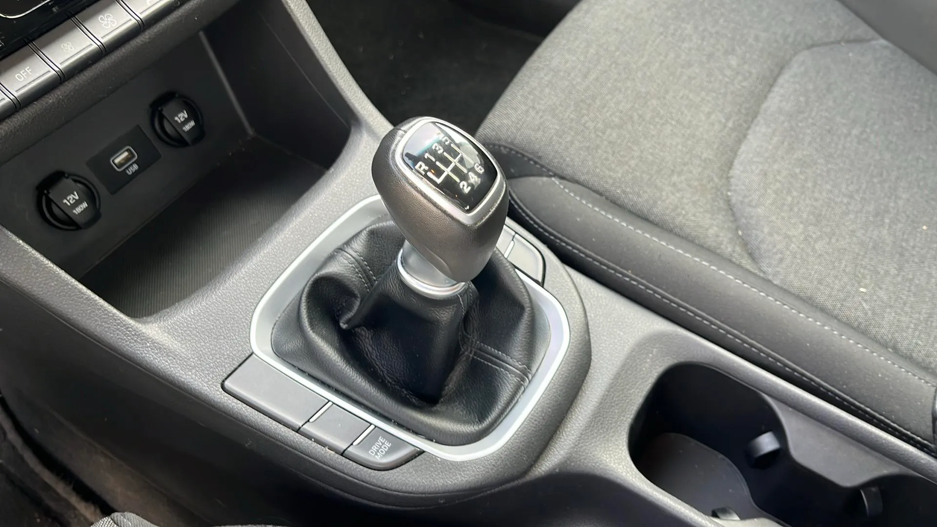 Hyundai i30 1.0 T-GDi Essence - foto 18