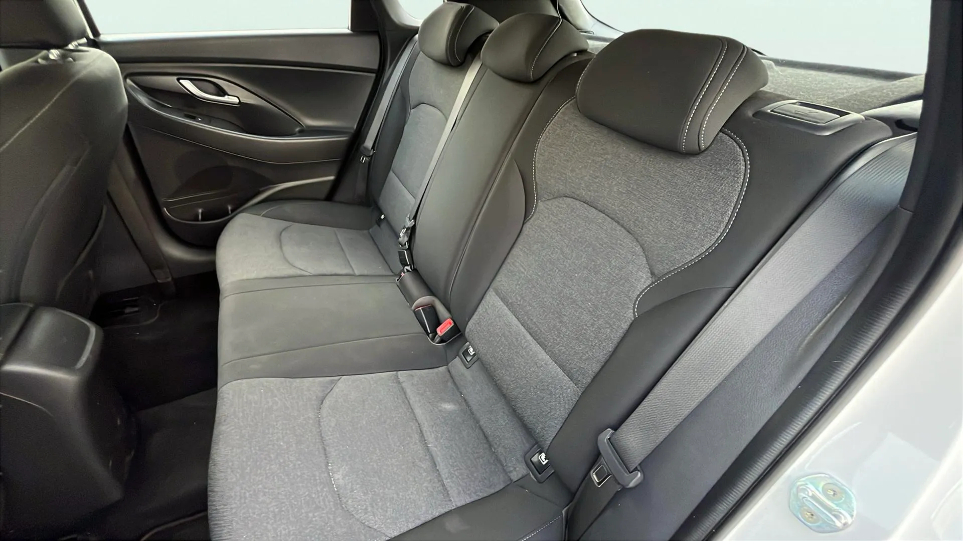 Hyundai i30 1.0 T-GDi Essence - foto 21
