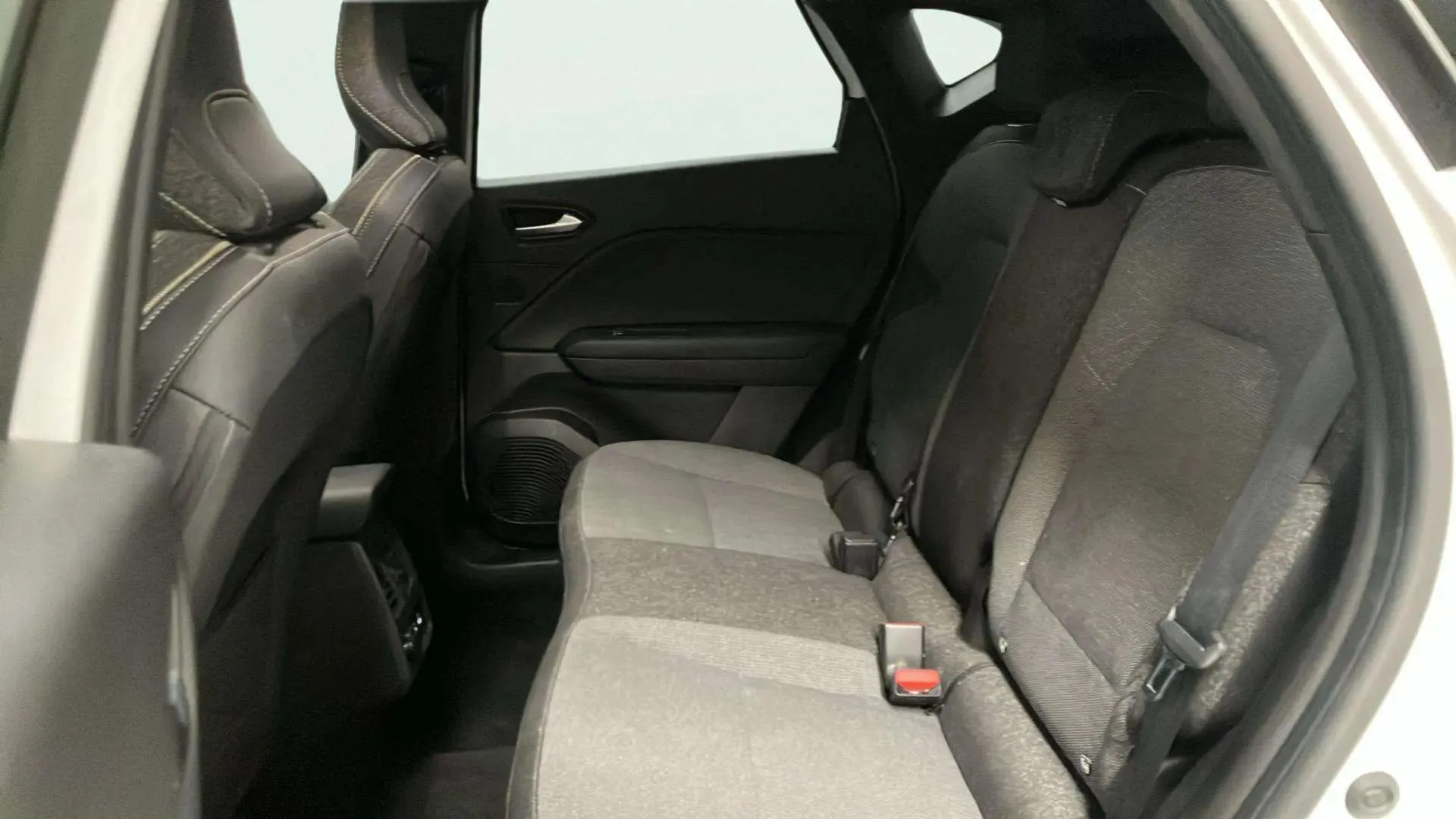 Renault Captur techno E-Tech full hybr. - foto 13