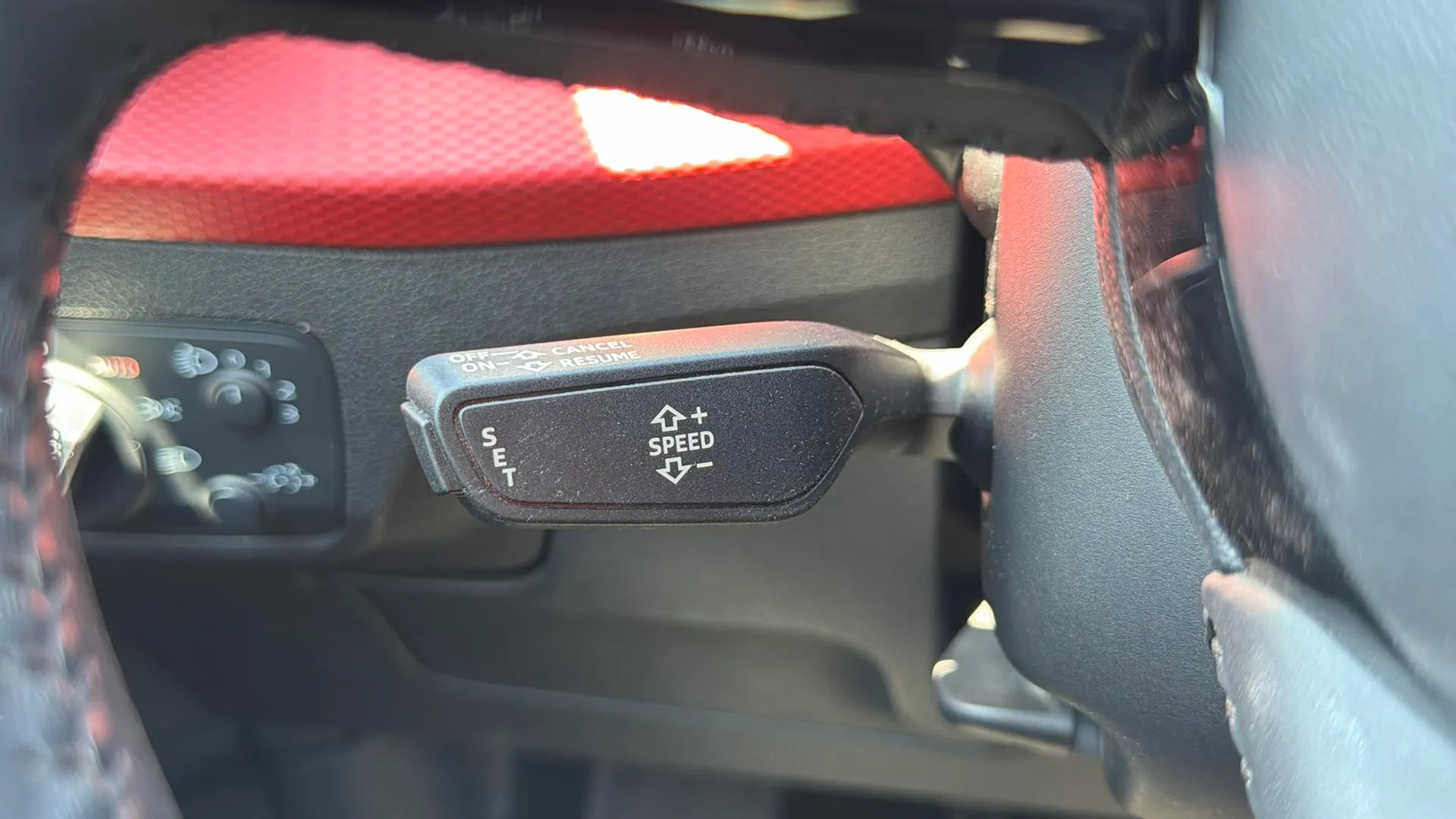 Audi Q2 design edition 1.6 TDI - foto 18