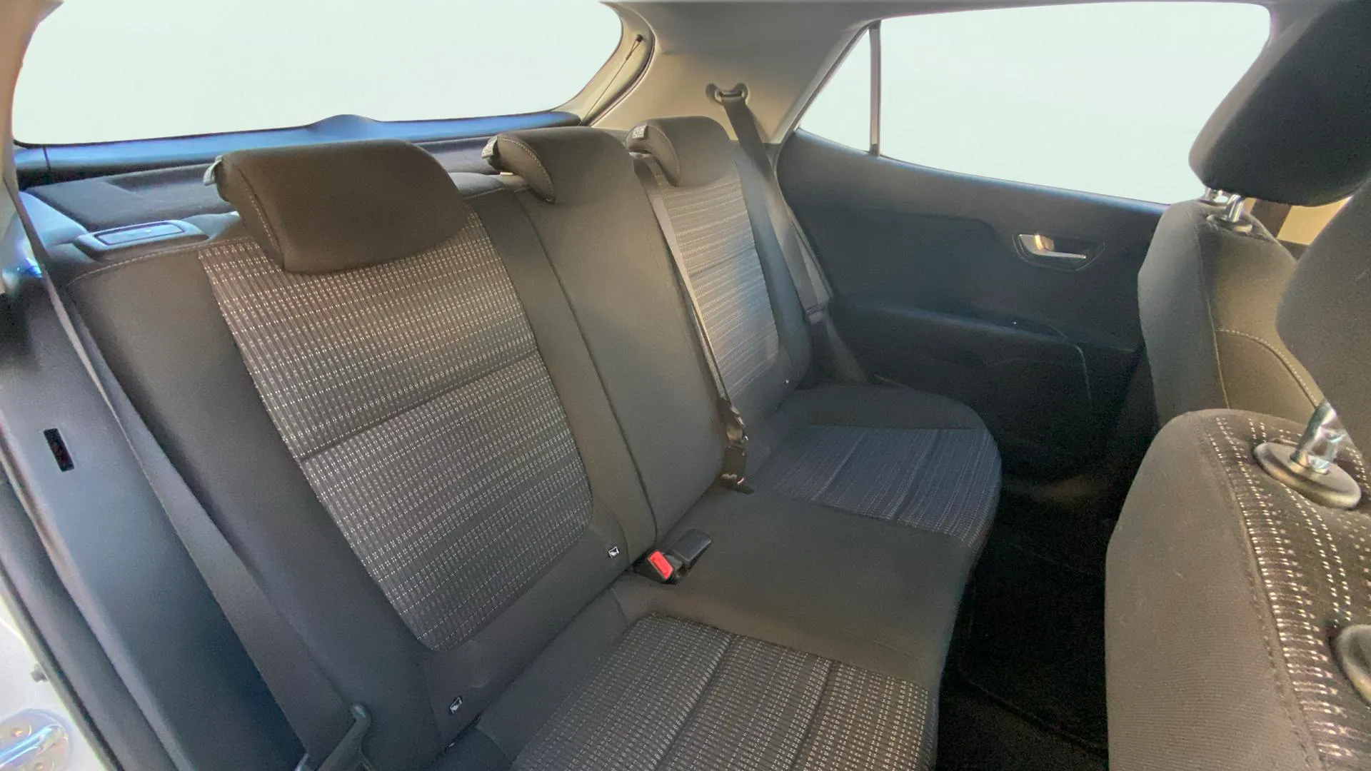 Kia Stonic 1.0 T-GDi MHEV iMT Concept - foto 8