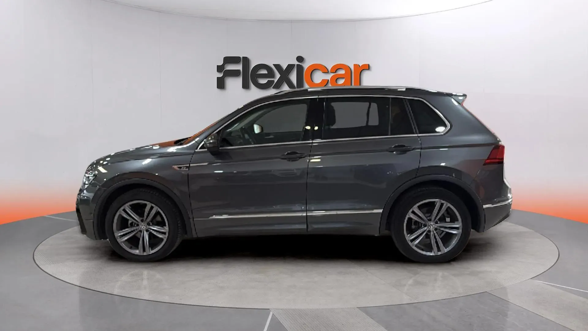 Volkswagen Tiguan R-Line 1.5 TSI DSG - foto 6