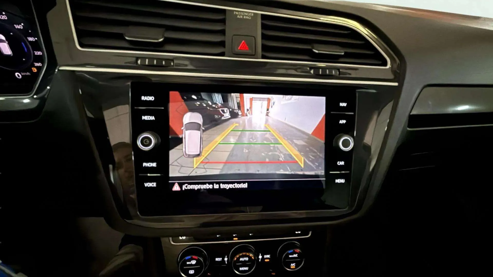 Volkswagen Tiguan R-Line 1.5 TSI DSG - foto 16