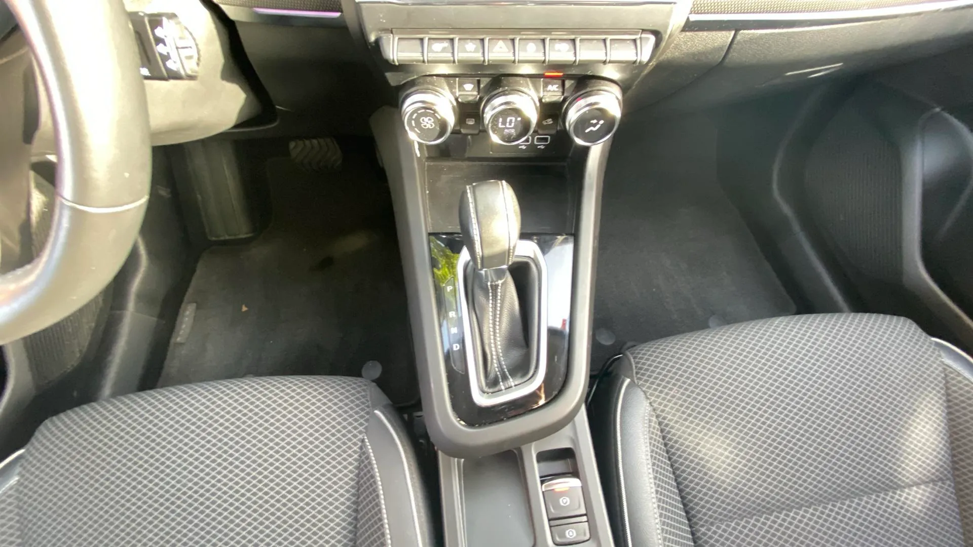 Renault Arkana Zen TCe EDC Microhíbrido - foto 21