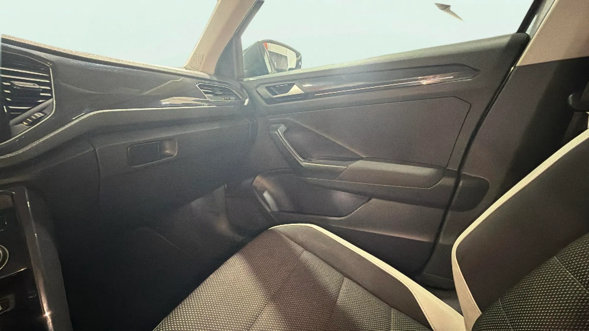 Volkswagen T-Roc Advance 1.5 TSI EVO - foto 21