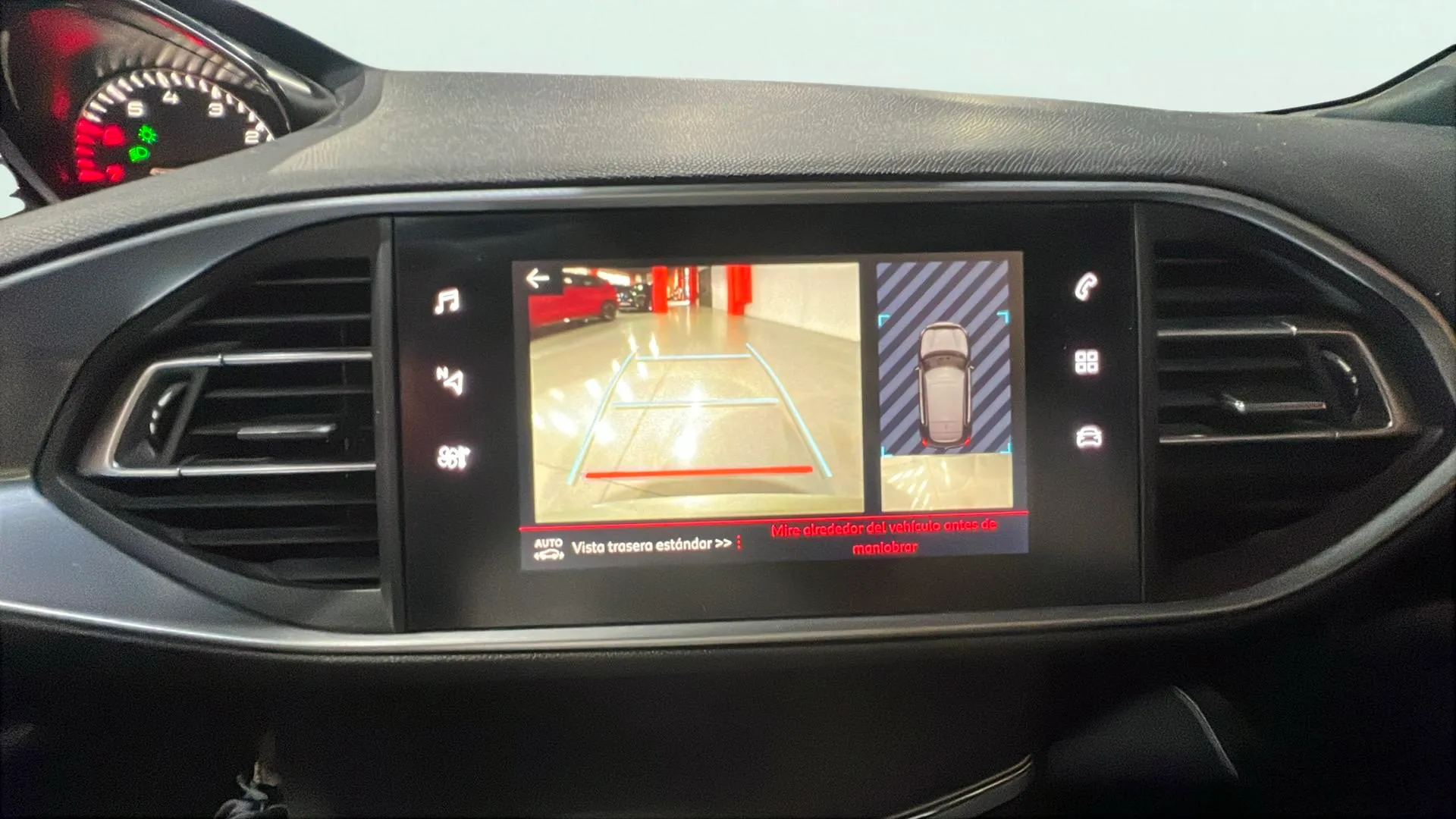 Peugeot 308 GT PureTech EAT8 - foto 10