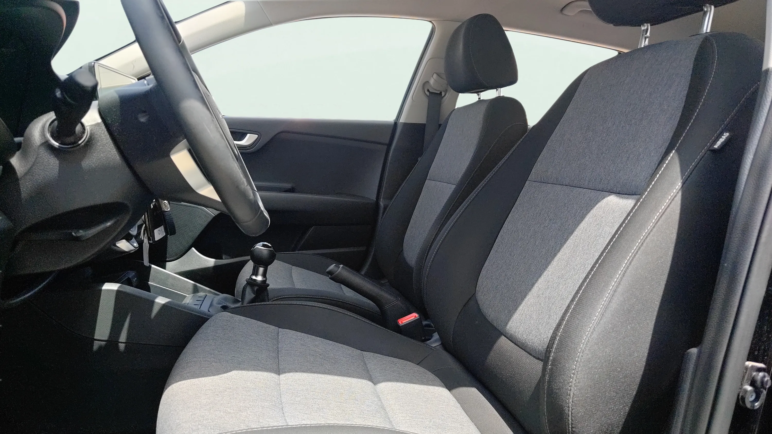 Kia Stonic 1.2 DPi Concept - foto 10
