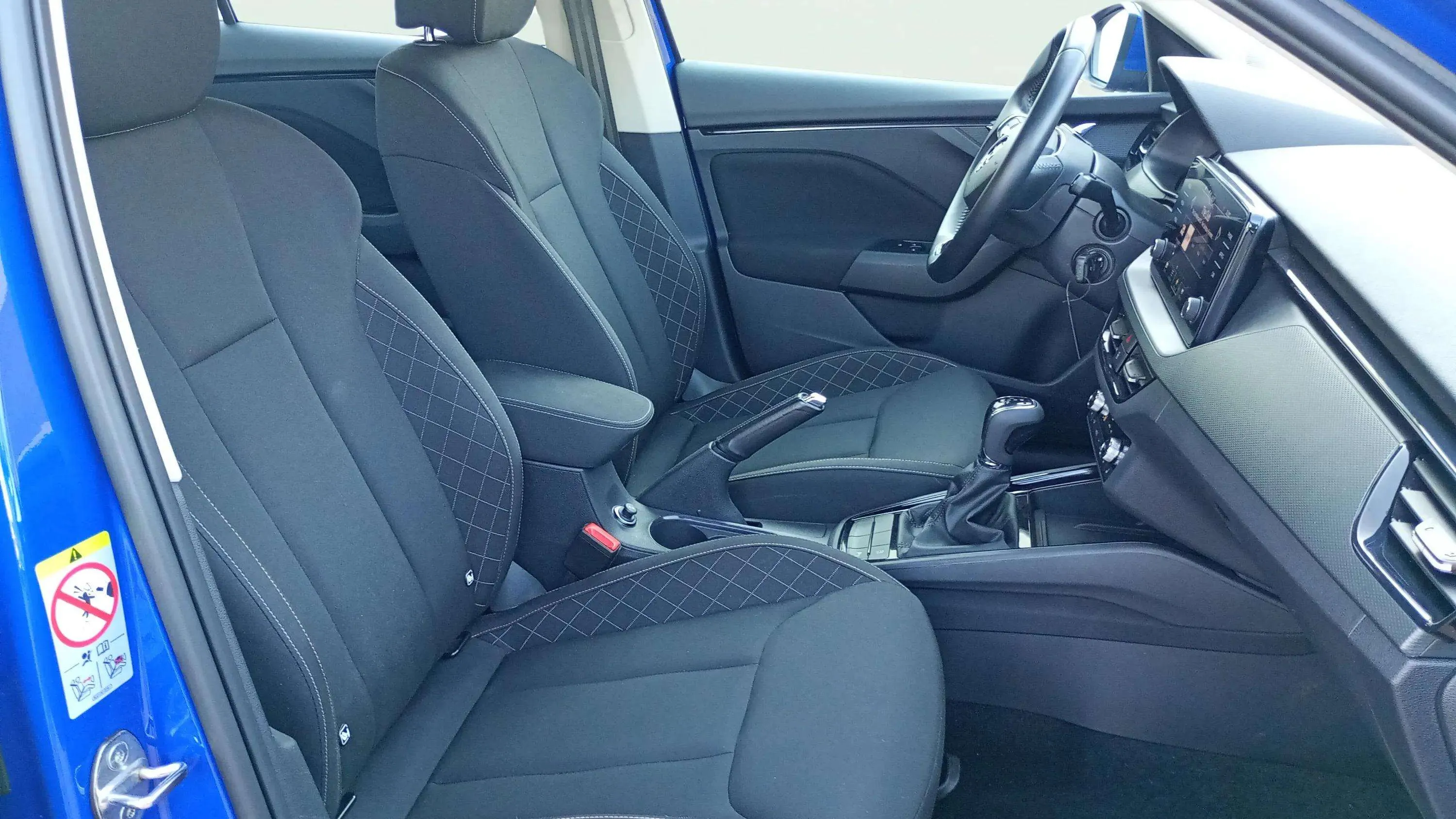 Škoda Kamiq 1.0 TSI DSG Ambition - foto 15
