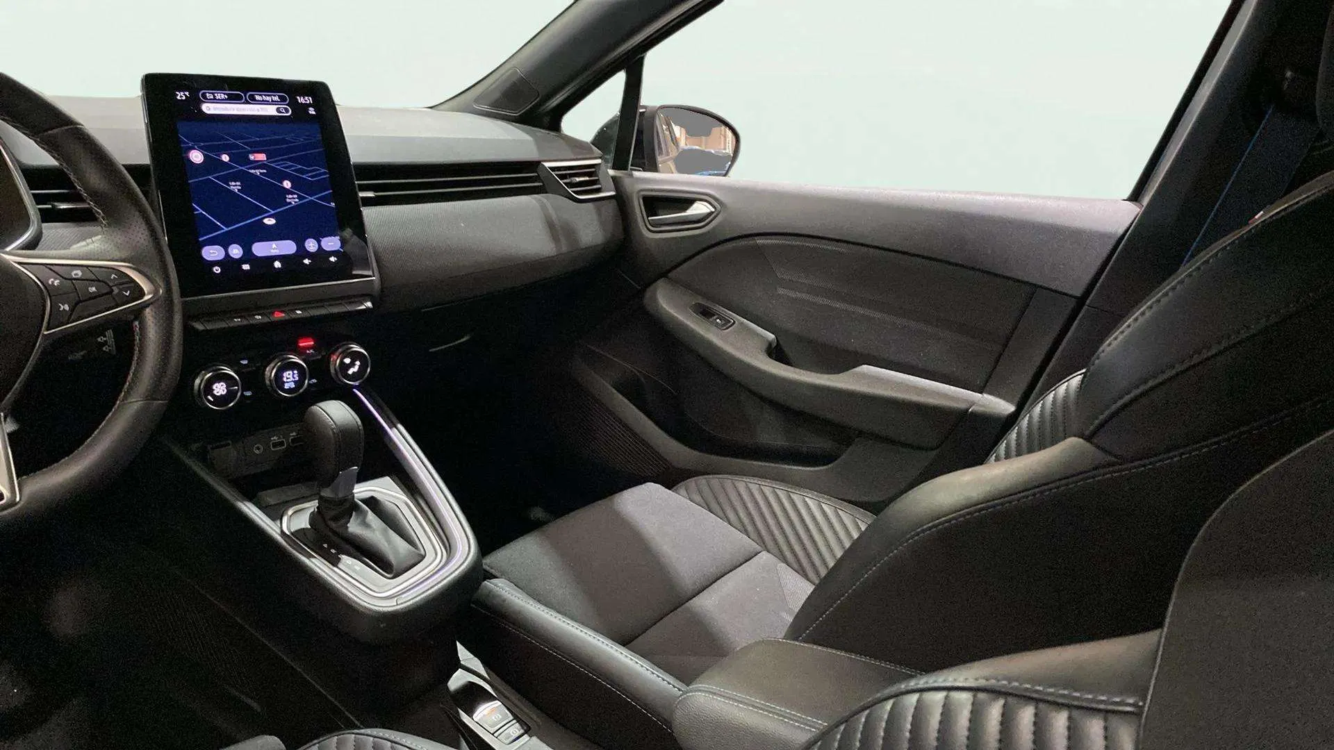 Renault Clio esprit Alpine E-Tech 145 - foto 31