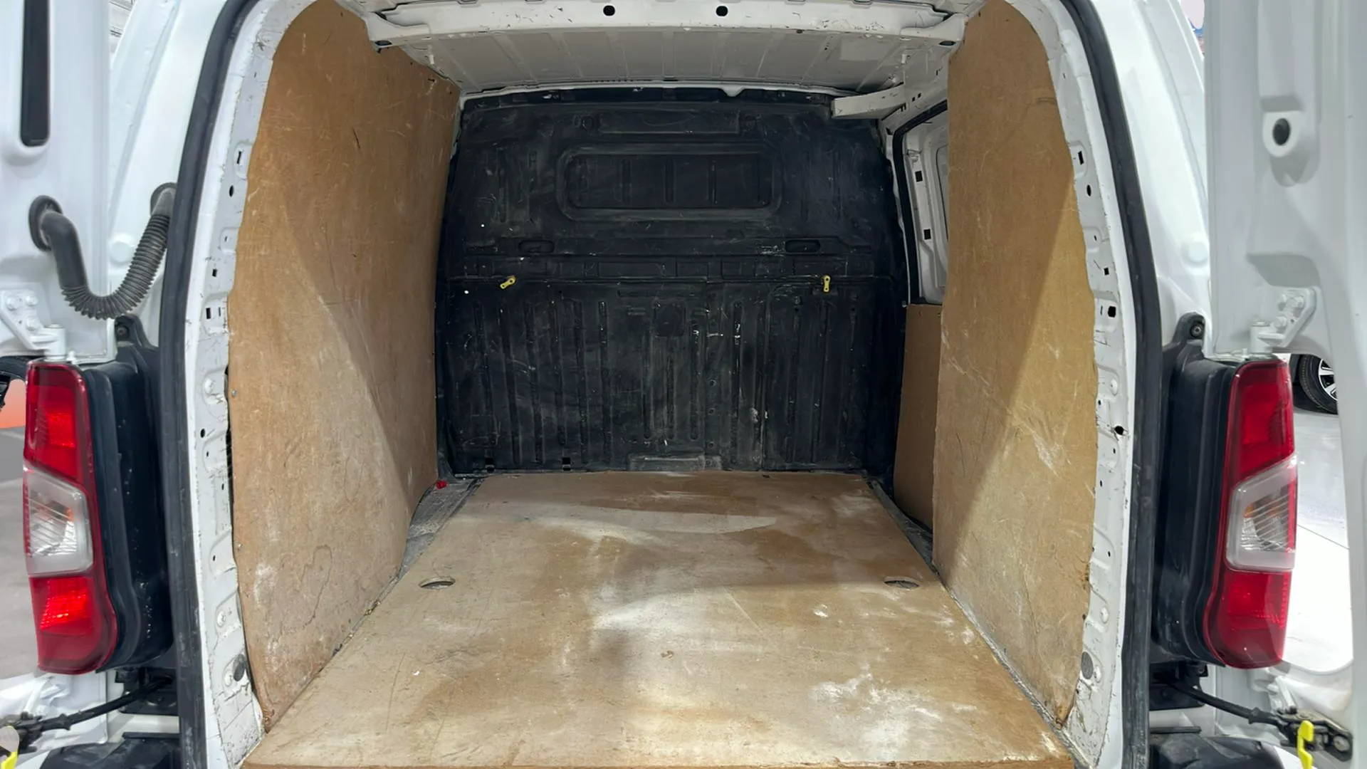 Opel Combo 1.5 TD Expression XL - foto 27