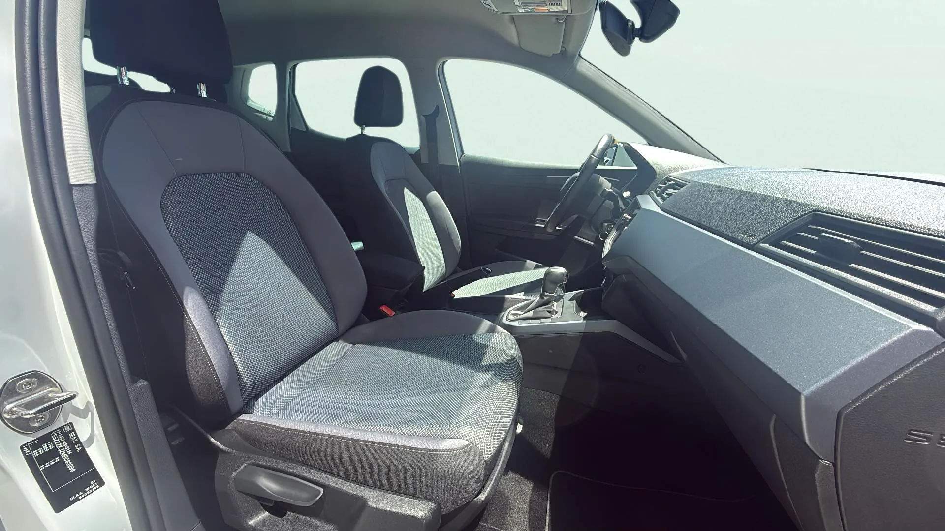 SEAT Arona 1.0 TSI DSG Style - foto 17