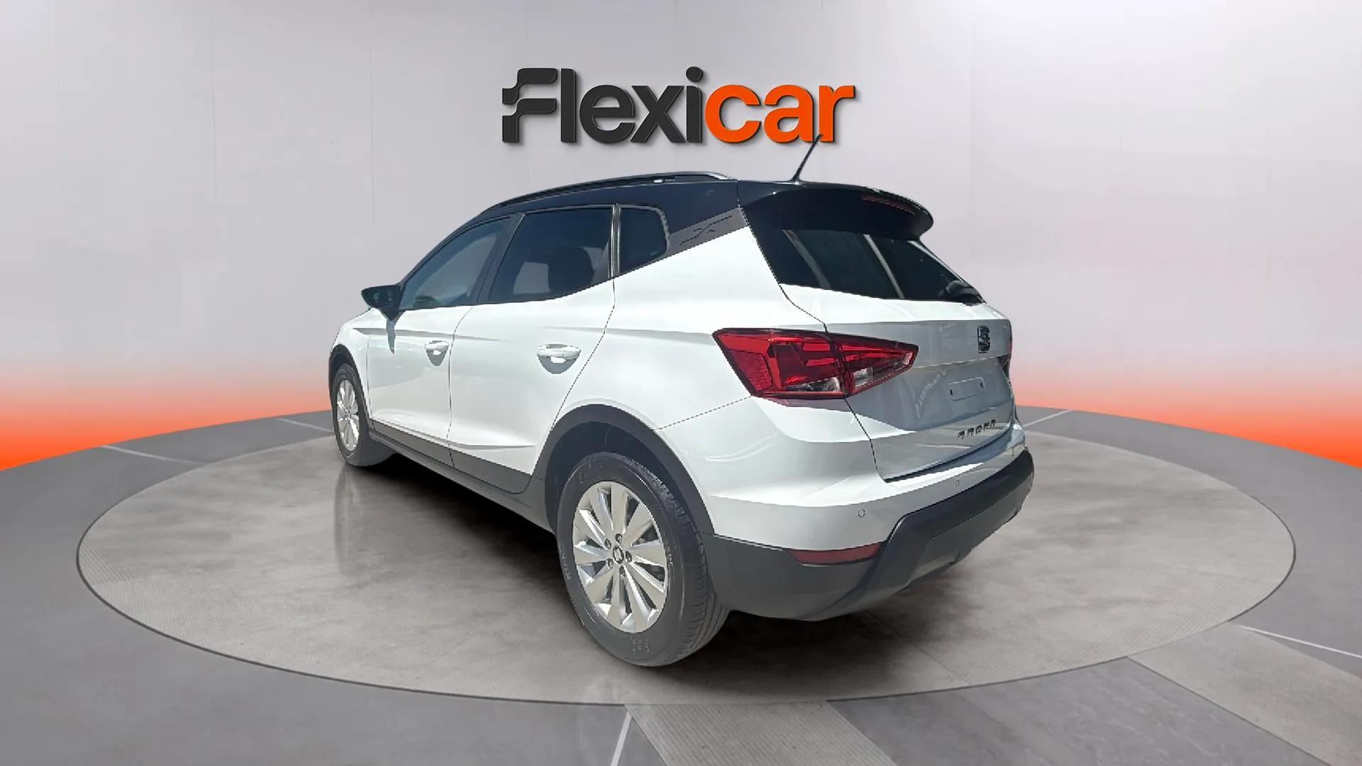 SEAT Arona 1.0 TSI DSG Style - foto 3