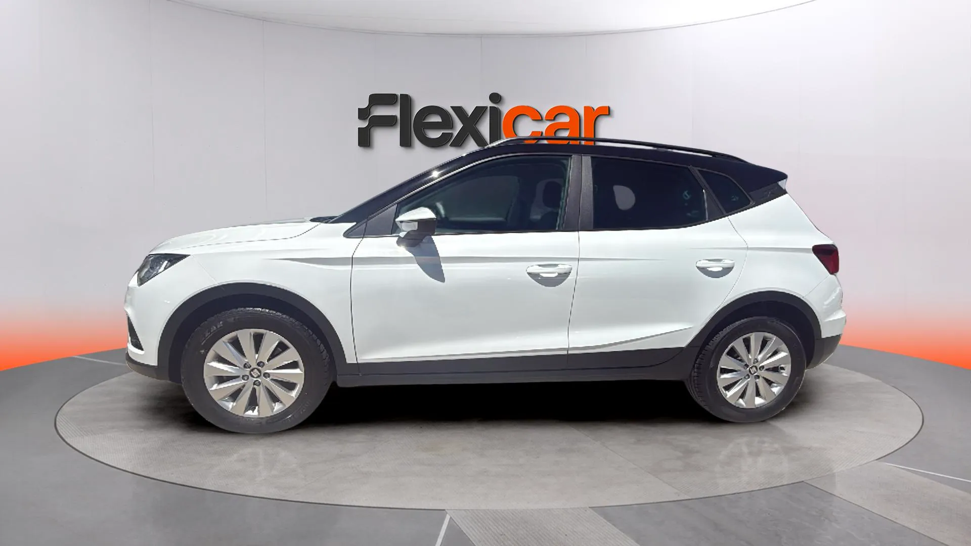 SEAT Arona 1.0 TSI DSG Style - foto 6