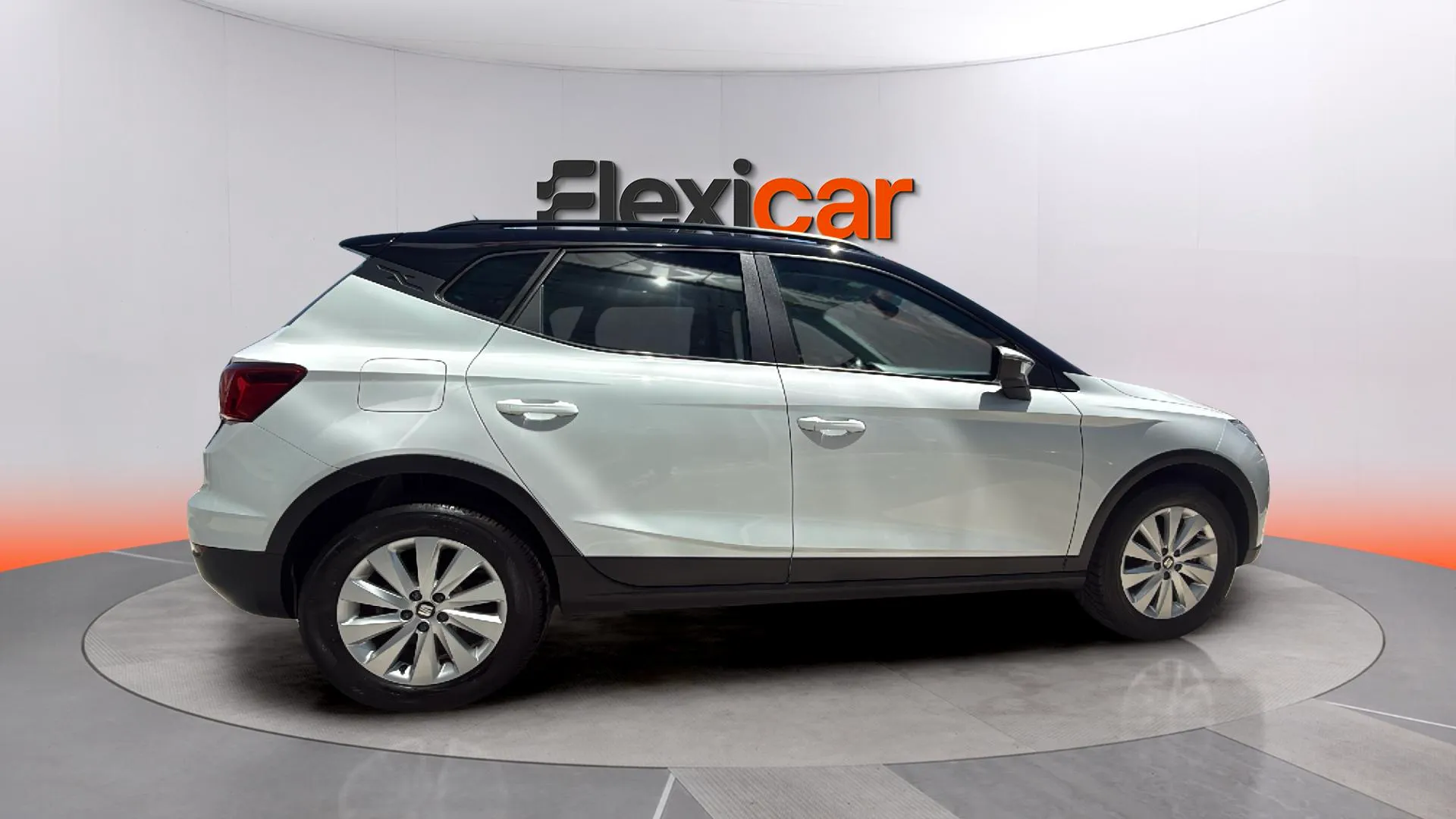 SEAT Arona 1.0 TSI DSG Style - foto 5