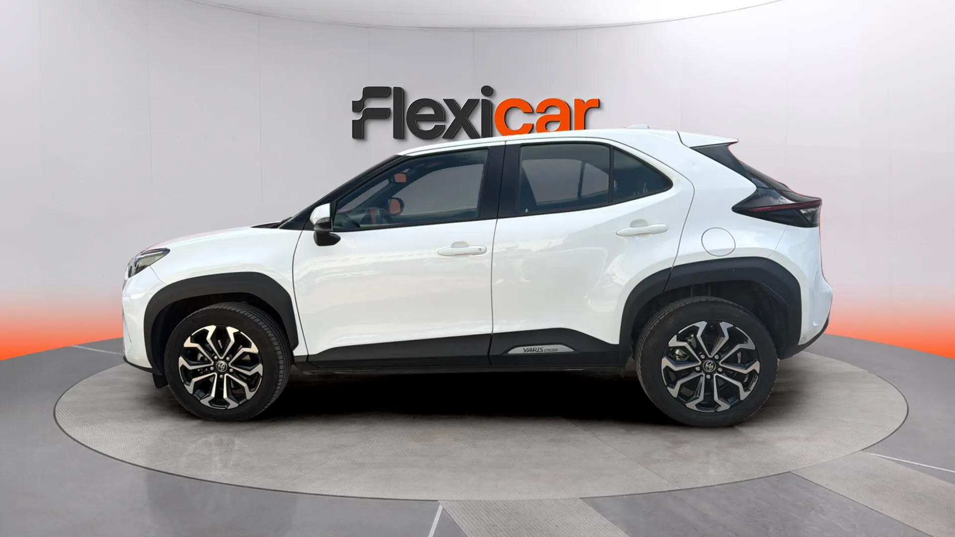 Toyota Yaris Cross 1.5 120H Active Tech - foto 5