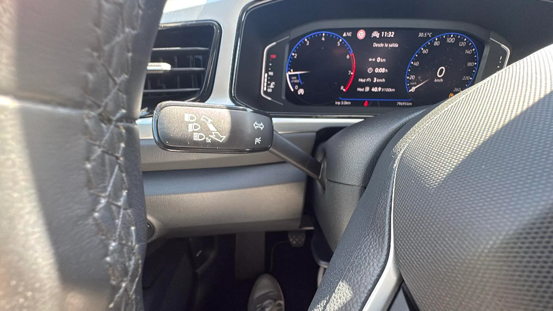 Volkswagen T-Roc Life 1.0 TSI - foto 14